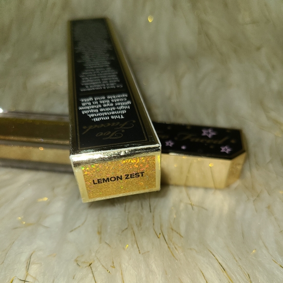 Too Faced Liquid Glitter Eye Shadow - Picture 3 of 3
